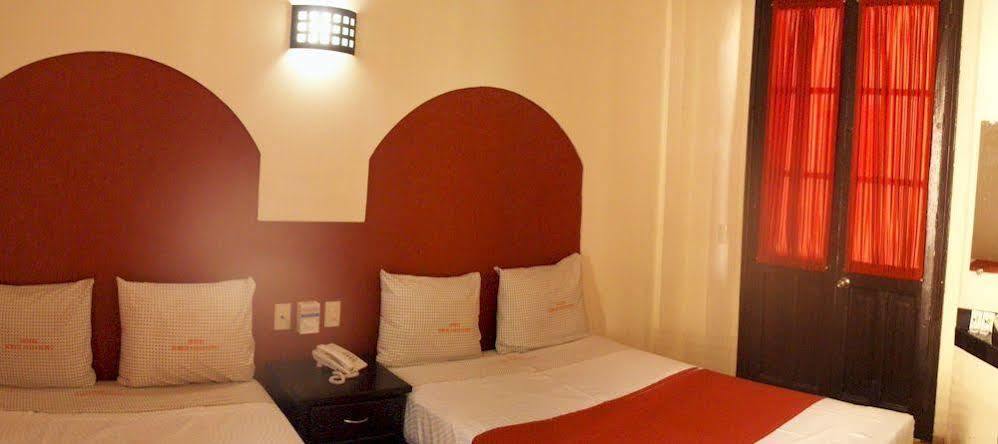 Hotel Ja Centro Guadalajara Bagian luar foto